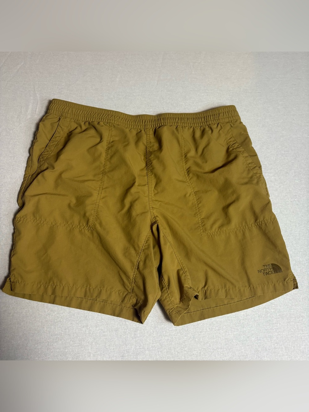 The North Face Mens Pull-On Adventure Shorts Tan/Khaki size Large
